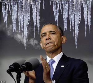 Obama gets Icy Reception to Speech